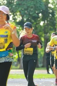 BIB: 0884
                            <button type="button" onclick="openModal(5127937)" class="btn btn-primary btn-sm float-right btn-popup" data-toggle="modal" data-target=".modal-high-quality">
                        <i class="fas fa-shopping-cart"></i> Add to Cart
                    </button>
                                            <button type="button" onclick="isThisMe(5127937, true)" class="btn btn-success btn-sm float-right btn-popup btn-isme hidden" data-toggle="tooltip" data-placement="bottom" title="นี่คือรูปของคุณใช่ไหม คลิกที่นี่เพื่อเอาเข้าอัลบั้ม">
                        <i class="fas fa-plus"></i> Add to album
                    </button>
                    <button type="button" onclick="isThisMe(5127937, false)" class="btn btn-warning btn-sm float-right btn-popup btn-isnotme hidden">
                        <i class="fas fa-ban"></i> Remove from album
                    </button>